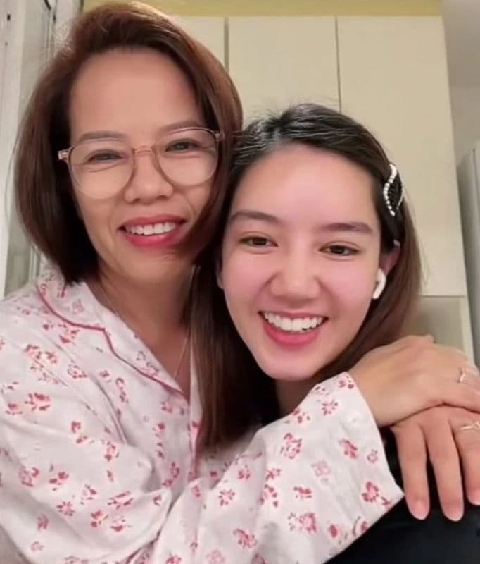 Gott Itthipat与Richie Oranuch情侣合影