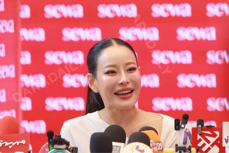 宁·巴尼达谈塔雅与佩克关系的相关配图