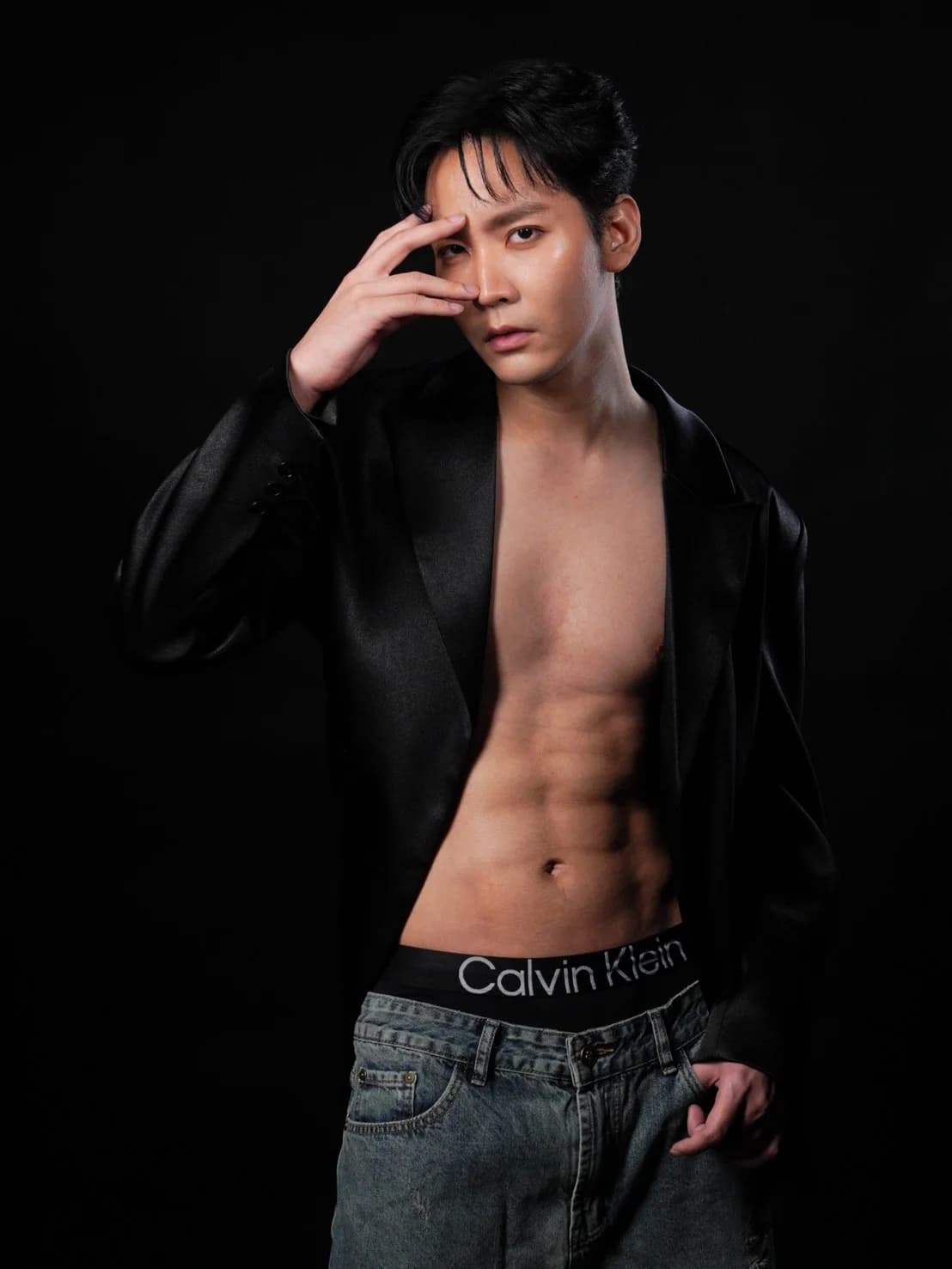 Kimmon术前健身的照片