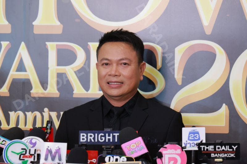 “蒙肯·盖恩坤”透露将舞台前收到的钱拿去做功德,回应心软会接戏吗?